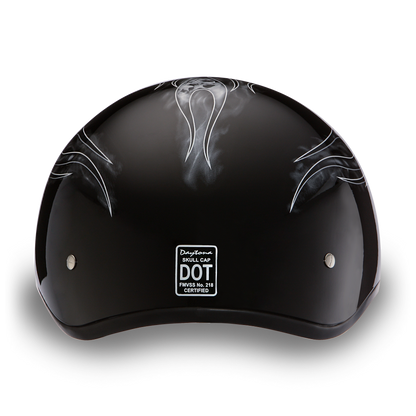 D6-SFS D.O.T. DAYTONA SKULL CAP - W/ SKULL FLAMES SILVER